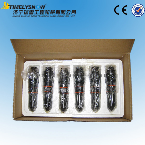 NT855CS10发动机 4914308 喷油器.jpg
